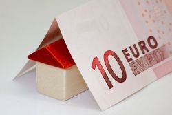 Immobilien-Zinsen bleiben niedrig